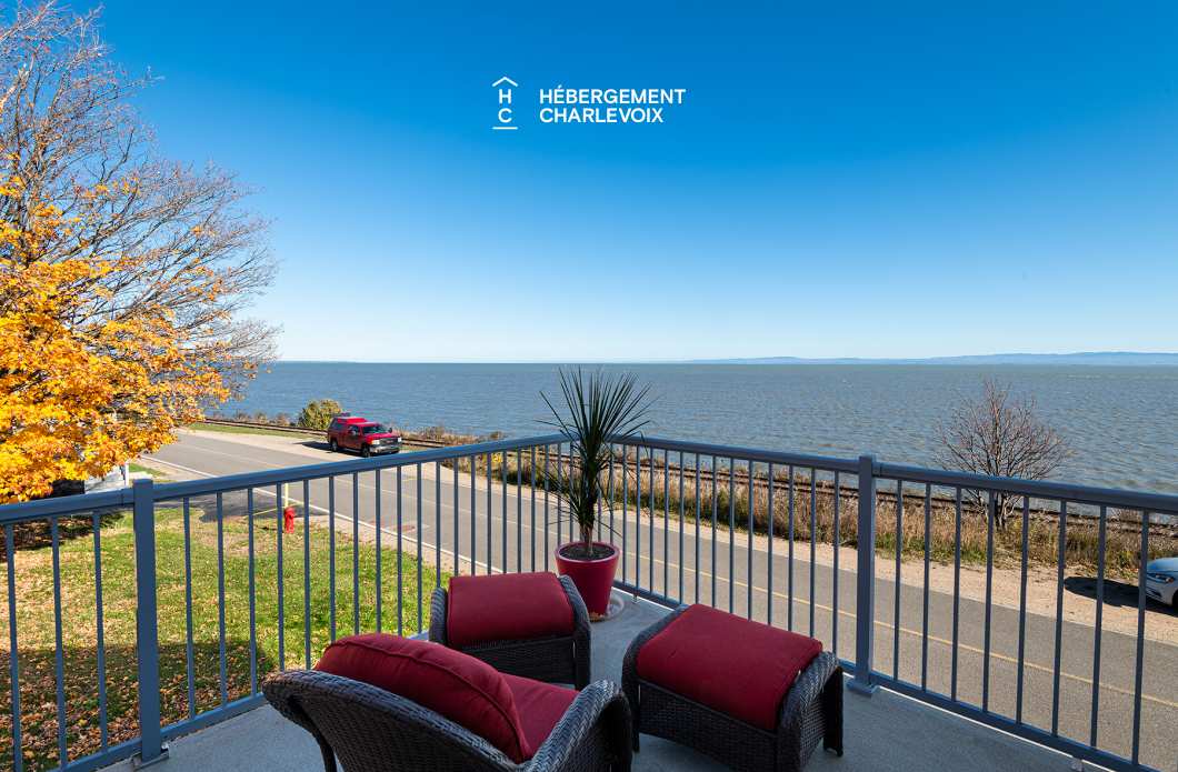 Le 1368 - Une vue sublime sur le fleuve St-Laurent à deux pas du Massif